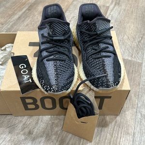 Yeezy Boost 350 V2 Carbon